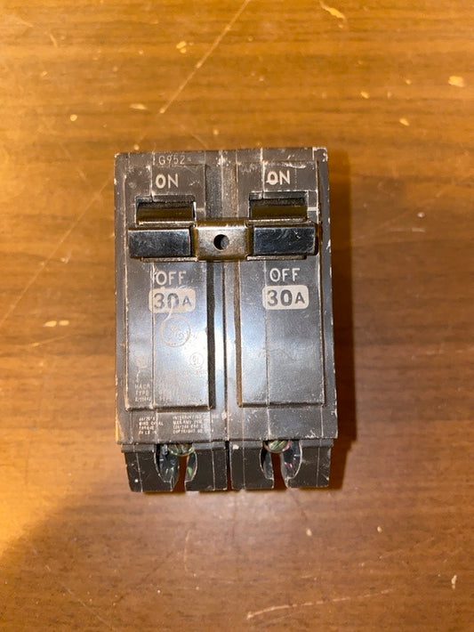 *Pickup Only* GE 2 Pole 30A Circuit Breaker (S6LLST1506)(S6LLST1506)