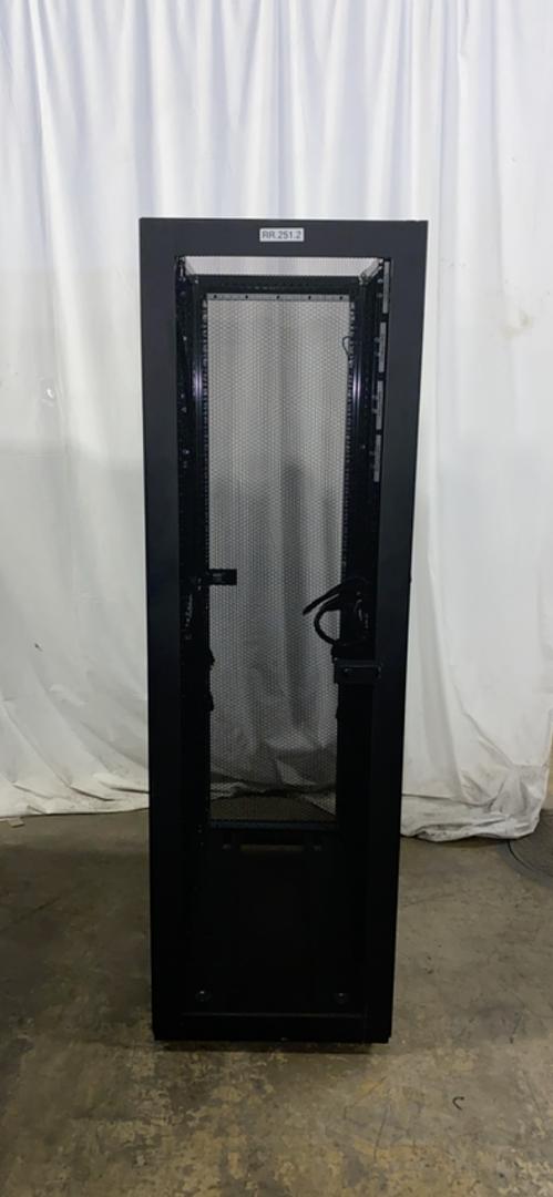 42U Hitachi Server Rack(S6LLST4838)