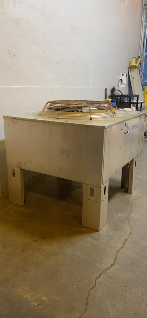 Liebert DCSF083-Z  Single Fan Condenser 460V(S6LLST5892)
