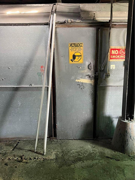Paint Booth Complete exhaust & fire suppression automobile spray booth