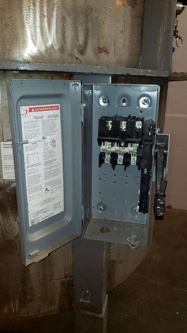 Slurry Tank 1000 Gal w/ Agitator & Shut Off(S6LLST8885)