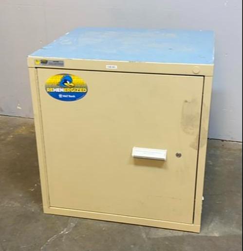 Stanley Vidmar Industrial Storage Cabinet 2 Shelves 30x28x31(S6LLST4998)