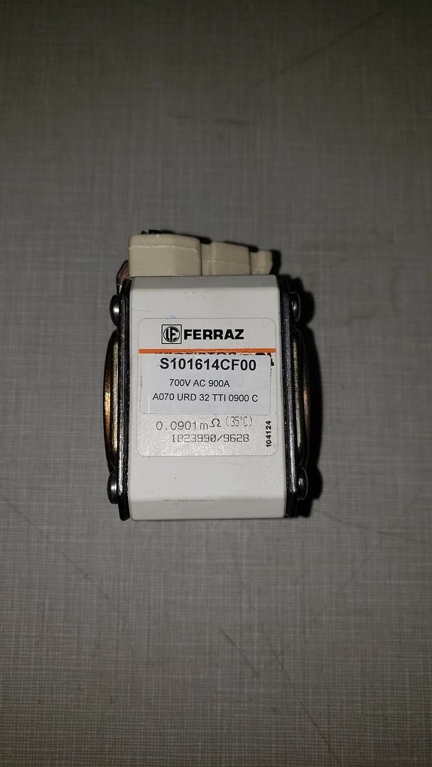 Lot of 5 Ferraz Shawmut Protistor S101614CF00 900A 700V Fuse(S6LLST8701)