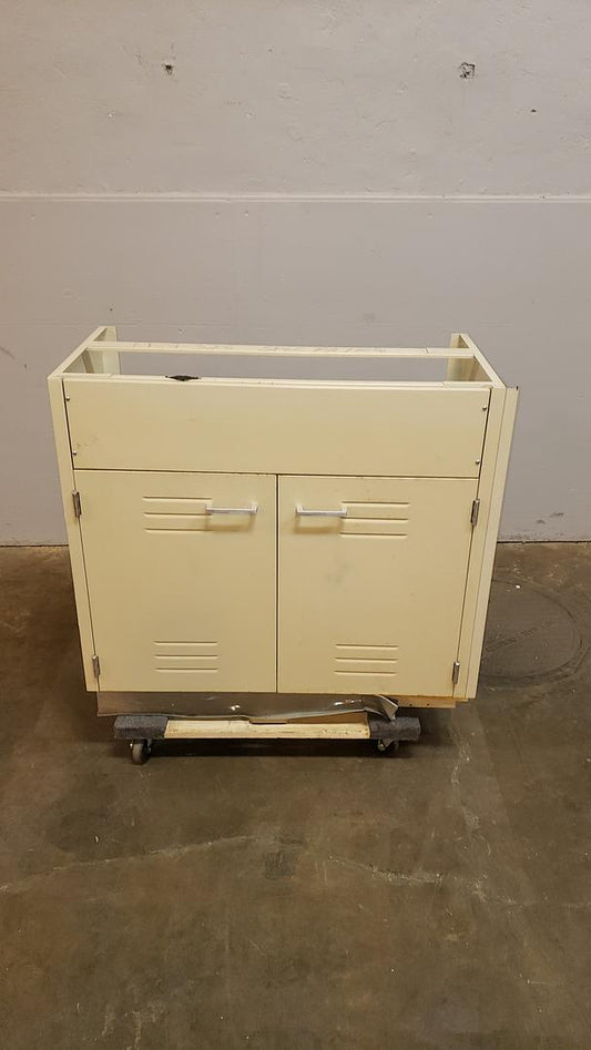 3' Fumehood Base Cabinet(S6LLST10104)