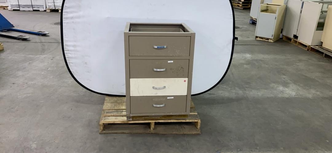 25" Duralab 4 Drawer Casework(S6LLST6264)