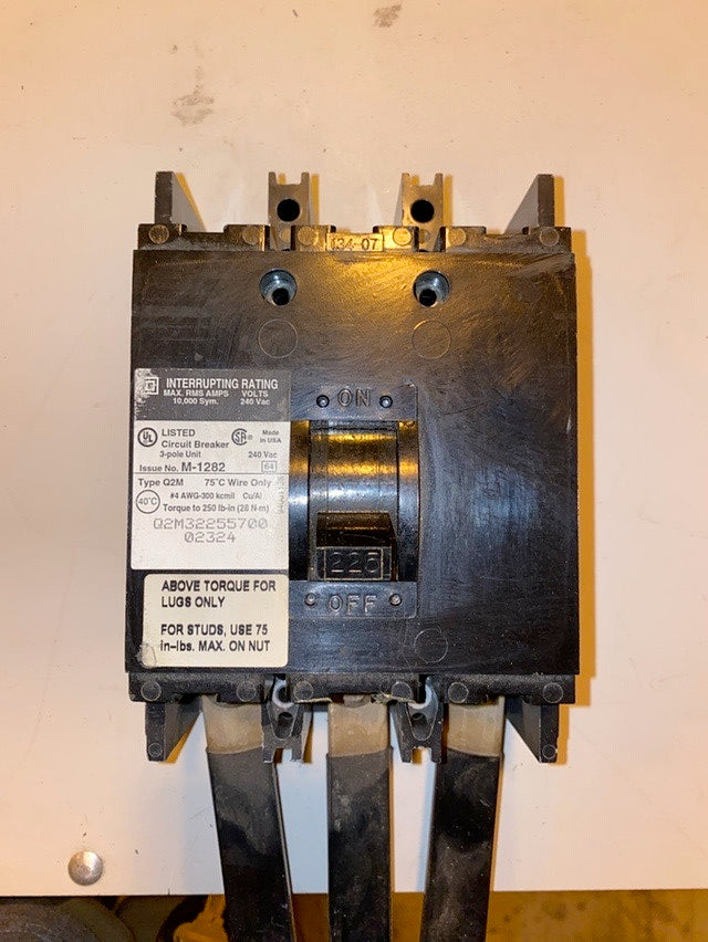 225A Square D M-1282 Q2M32255700 Circuit Breaker(S6LLST1448)