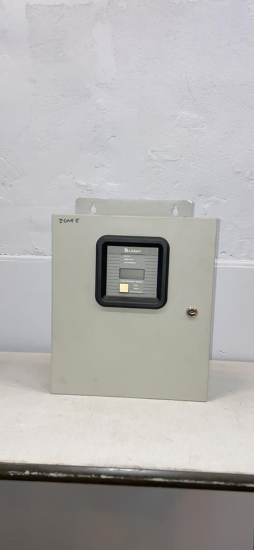 *Pickup Only* Lot of 2 LIEBERT LDS1000 LEAK DETECTION SYSTEM 4D14611G 120/230 6.5VA WITH DISPLAY SCREEN(S6LLST7100)