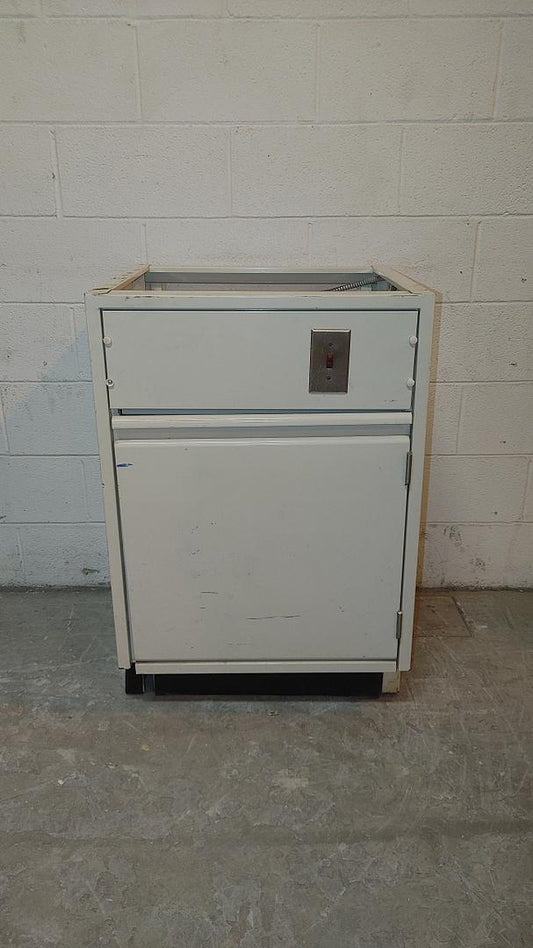 2' Metal Casework Fume Hood Bench Kewaunee Contour(S6LLST11878)
