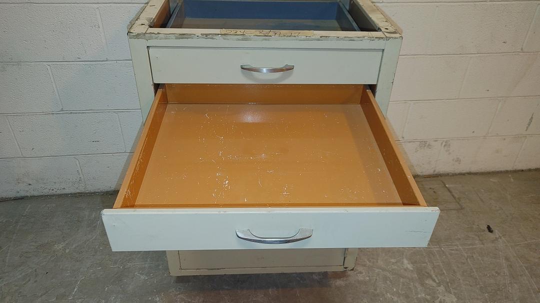 24" Casework S6LLST11803(S6LLST11803)