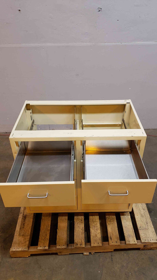 3' Jamestown Casework W/ 5 Drawers 1 Door(Q16595)