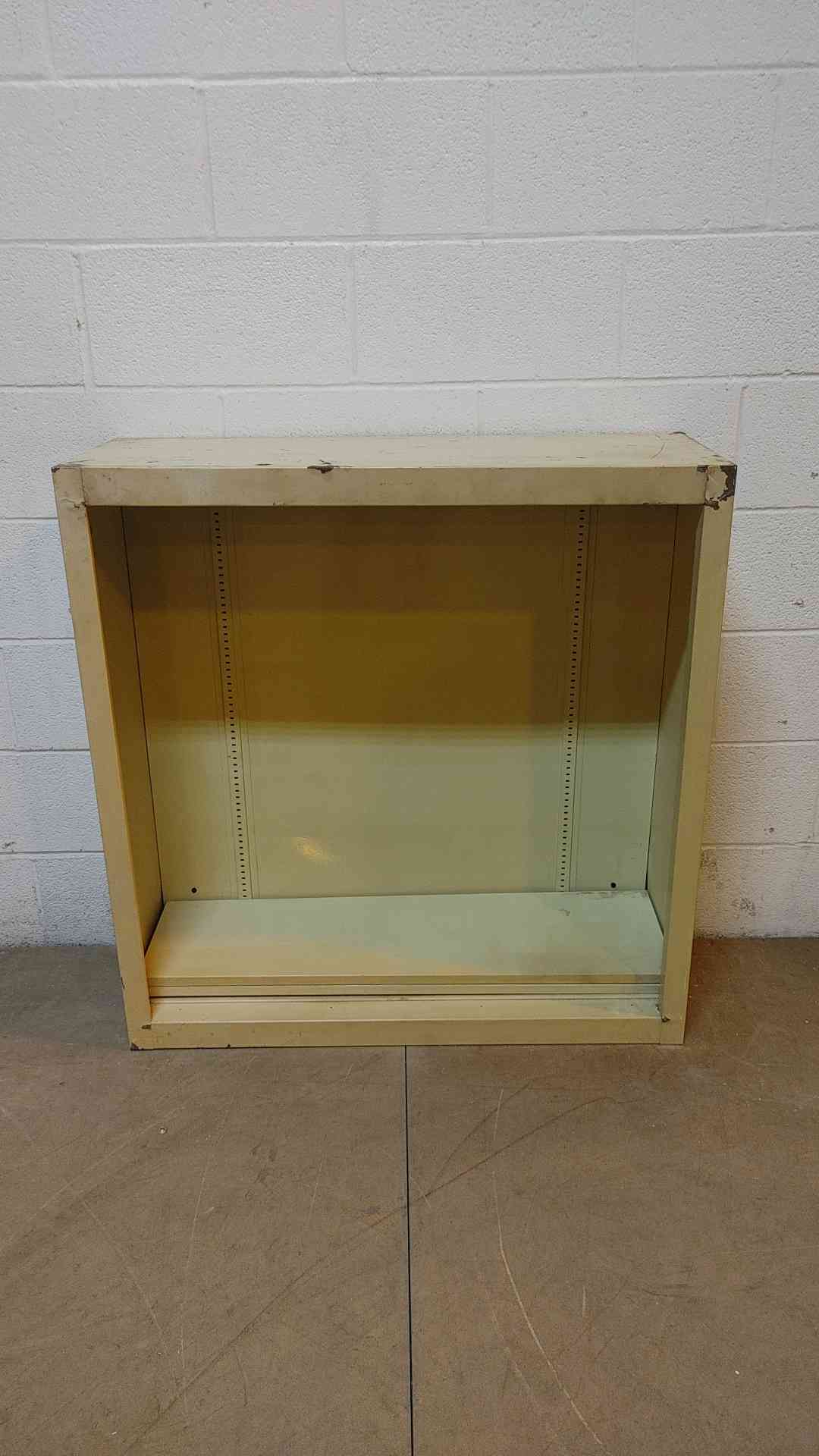 35" Overhead Cabinet No Doors (Q16612)(Q16612)