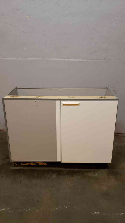 4' Recessed Wooden Casework W/ 1 Door(Q16674)