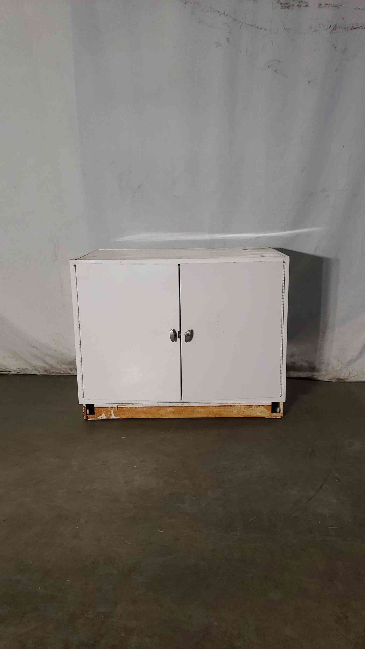 36x22x29 case work(100241)