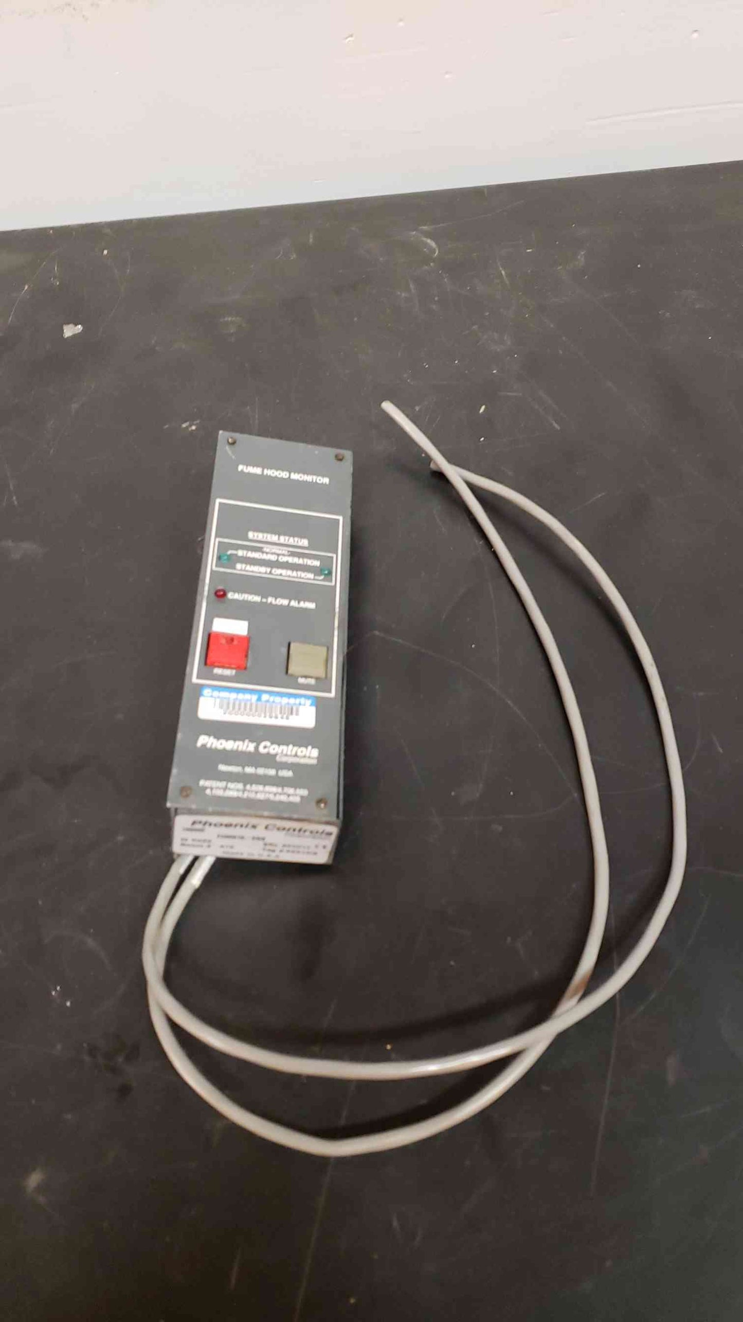 Phoenix Controls FHM510-ENG Fume Hood Monitor Display Module 15530F