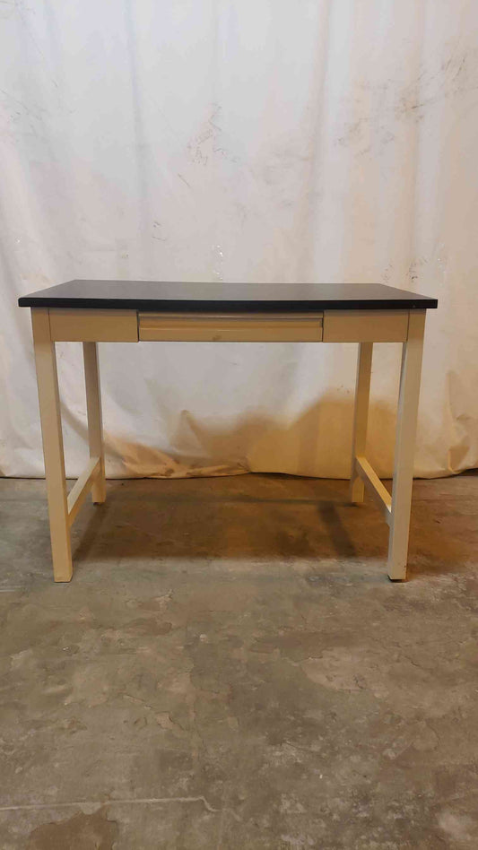 Kewaunee Contour Chem Resistant 4' Lab Table(1144AA)