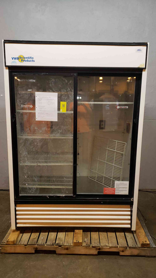 VWR True Double Door Glass Refrigerator GDM-47 w/ Shelves (SKU: 4596AA)(4596AA)