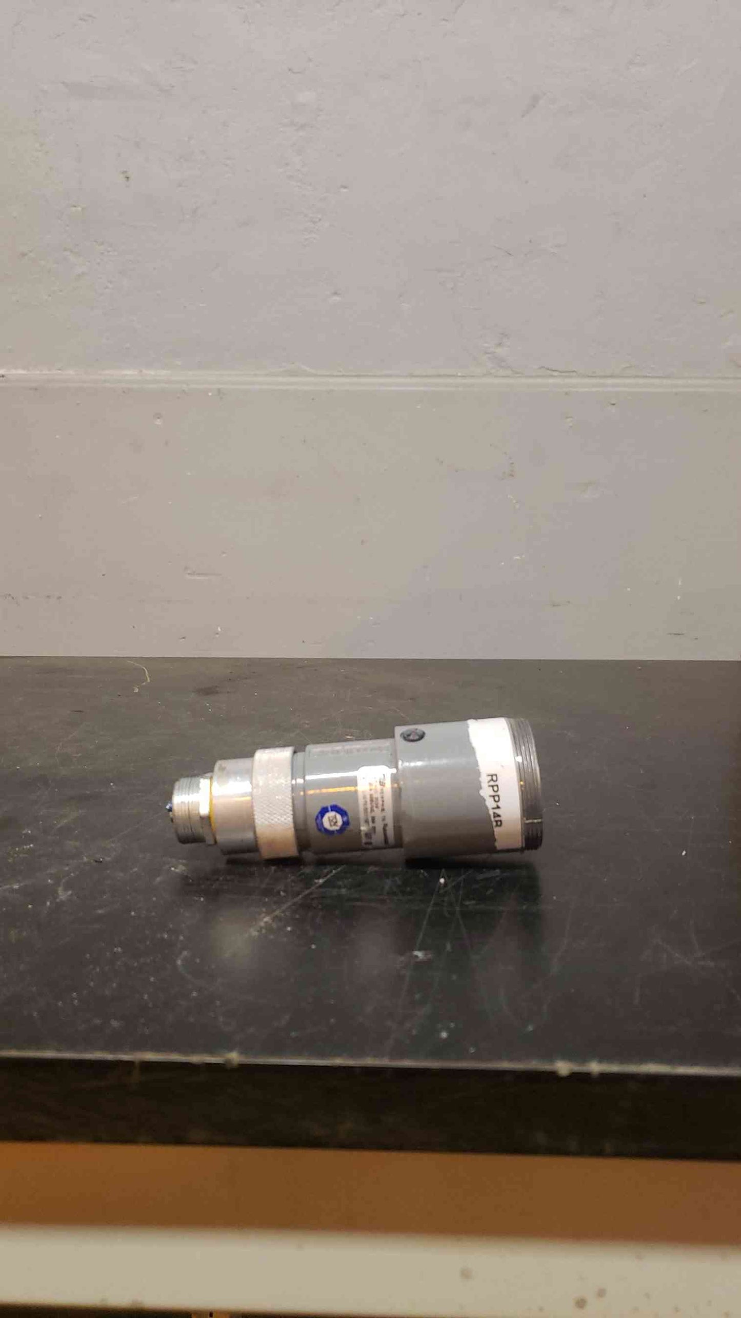 *Pickup Only* Russellstoll 30A 250V 20A 600VAC Connector 3934 (SKU:14472AA)(14472AA)