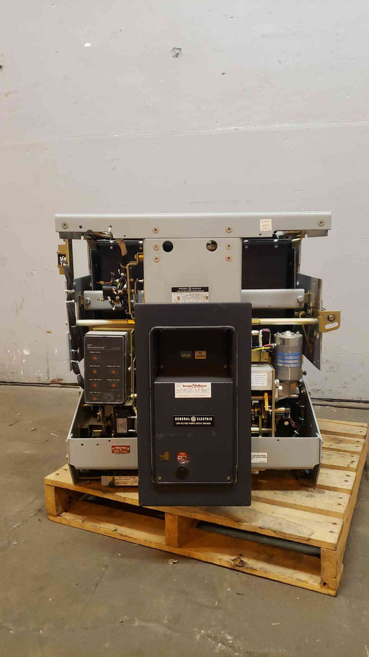 3200 GE Low Voltage Breaker AKR-8D-75-1 3200A MicroVersaTrip TR3253200 (SKU:14492AA)