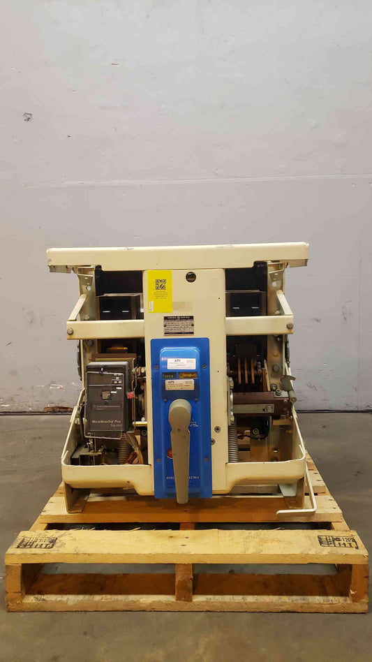 General Electric Low Voltage Power Circuit Breaker 156A5045207TW(14987AA)