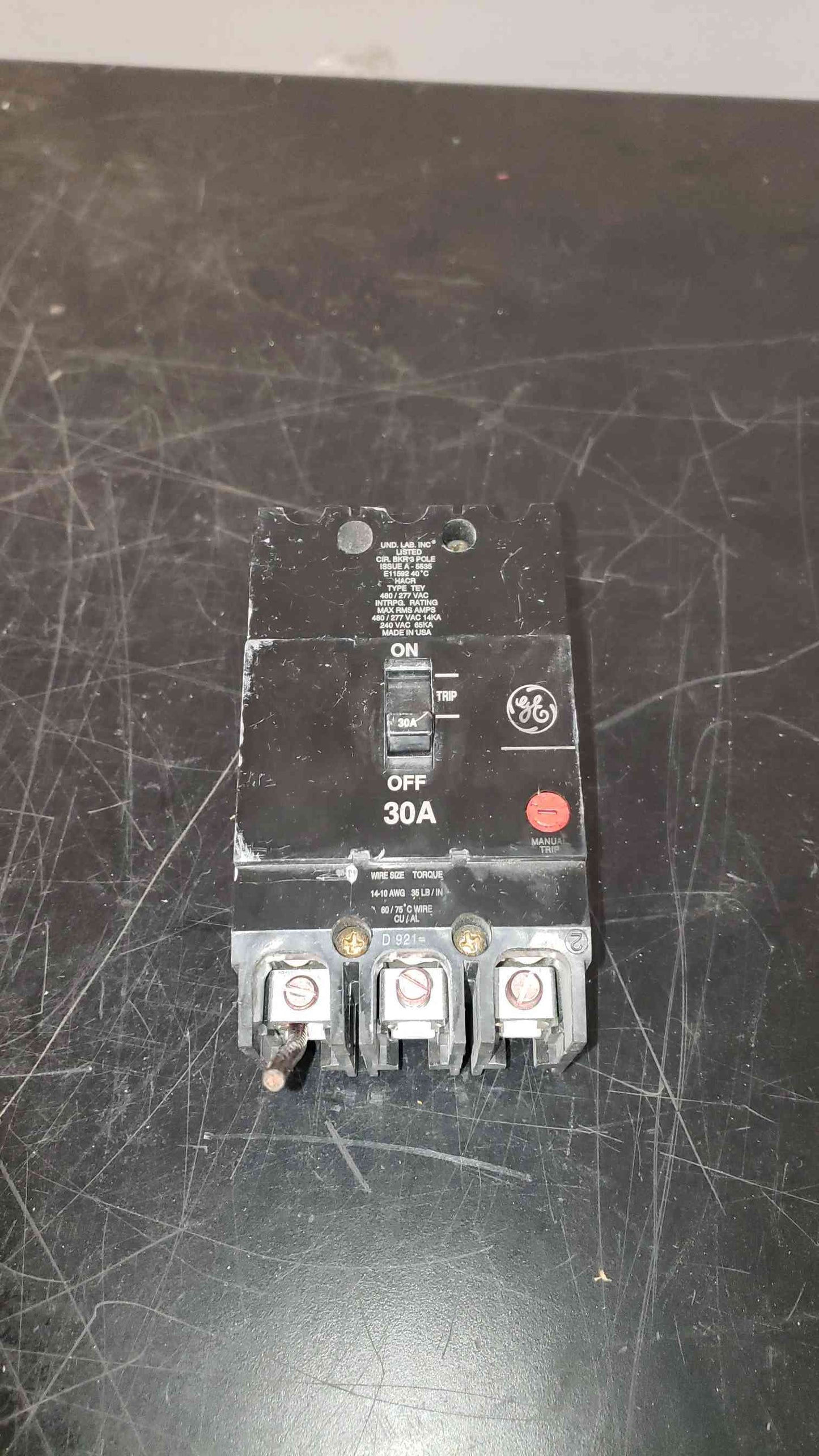 GE 30A 3 Pole Breaker A5535 480/277 E11592