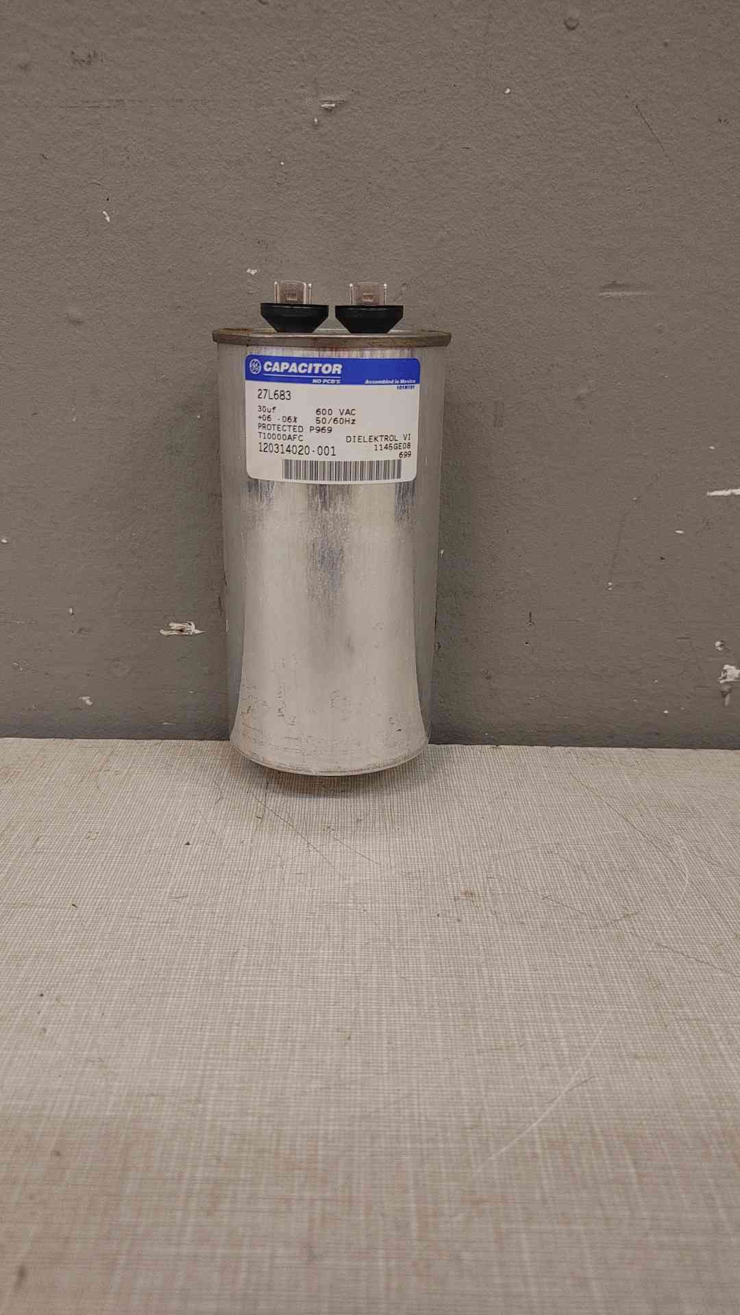 *Pickup Only* Lot of 6 General Electric Capacitor 600VAC 50/60HZ 27L683 (SKU:101678)(101678)