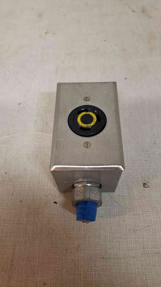 Lot of 27 Leviton L5-30R Receptacles 20A 125V(103263)