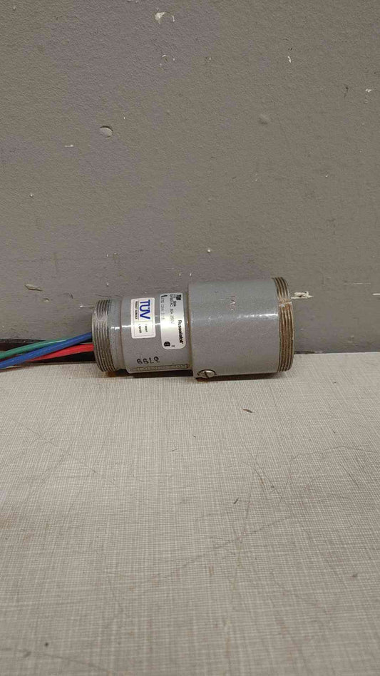 Lot of 120 Russellstoll Plug Connector 20A 600VAC 30A 250V 3934(103323)