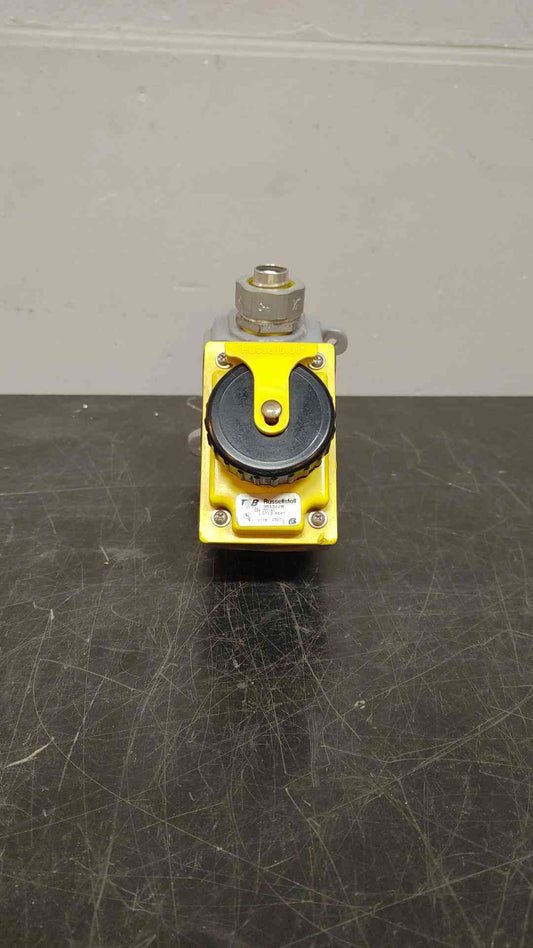 *Pickup Only* Lot of 4 Russellstoll Plug Receptacle 50A 250VAC 9R53U2W(103344)