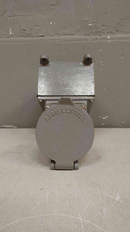 *Pickup Only* Russellstoll Plug Receptacle 60A 3PH 120/208V DF6516FRAB(103683)
