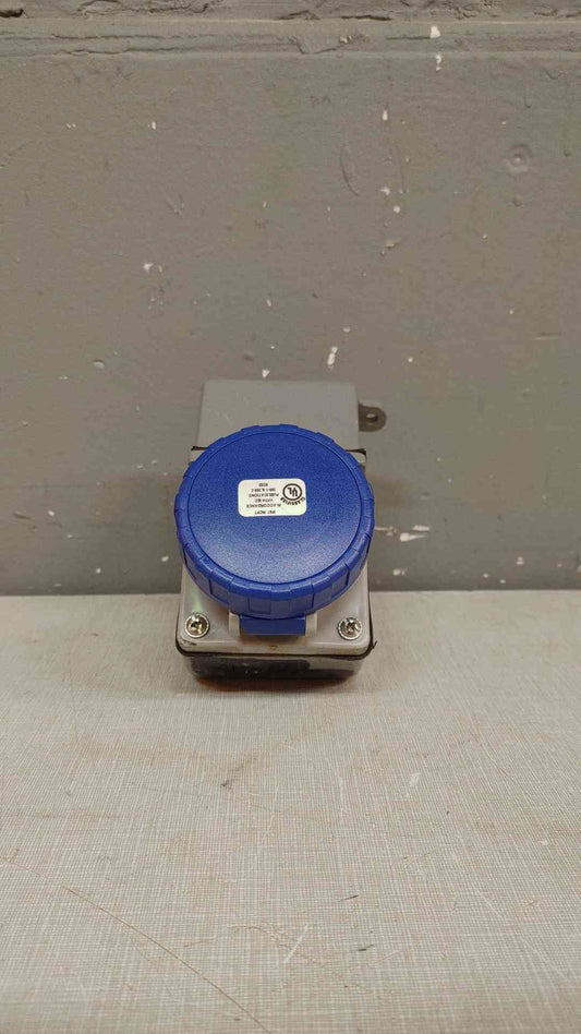 *Pickup Only* Russellstoll Plug Receptacle 20A 250VAC 2PH 3W RS320R6W(103697)