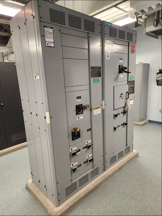 Siemens 1200A 2 Section Switchgear 480V '10 Main & Distribution Breakers(103382)