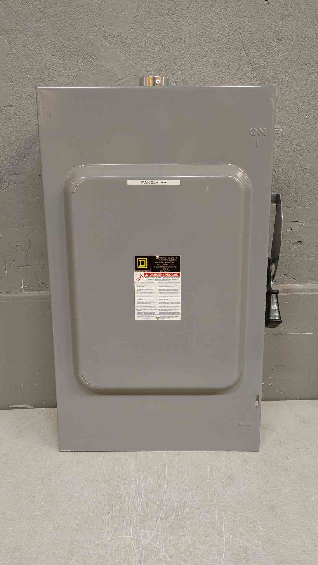 Square D General Duty Safety Switch Fusible Interruptor 200A 240VAC D324N(104041)