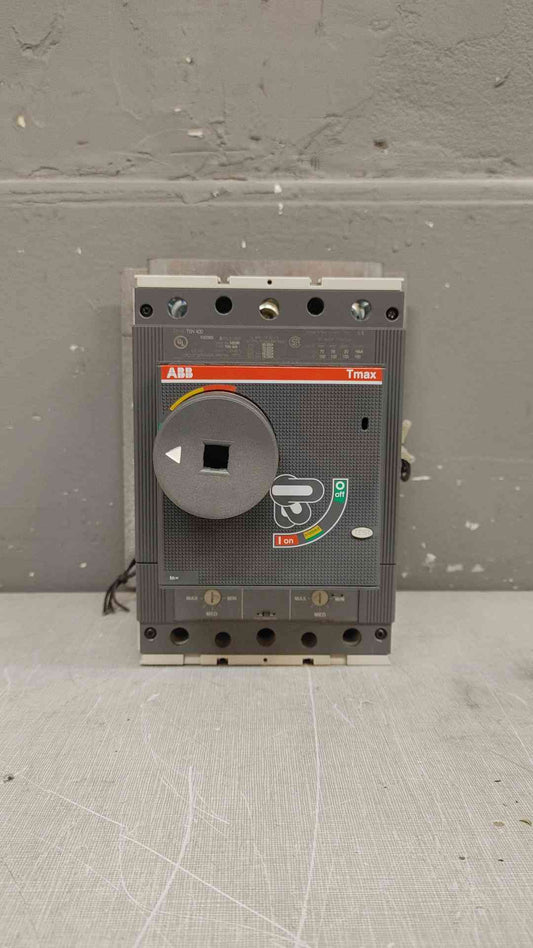 ABB Circuit Breaker 3 Pole 600VAC 400A T5N400(104046)