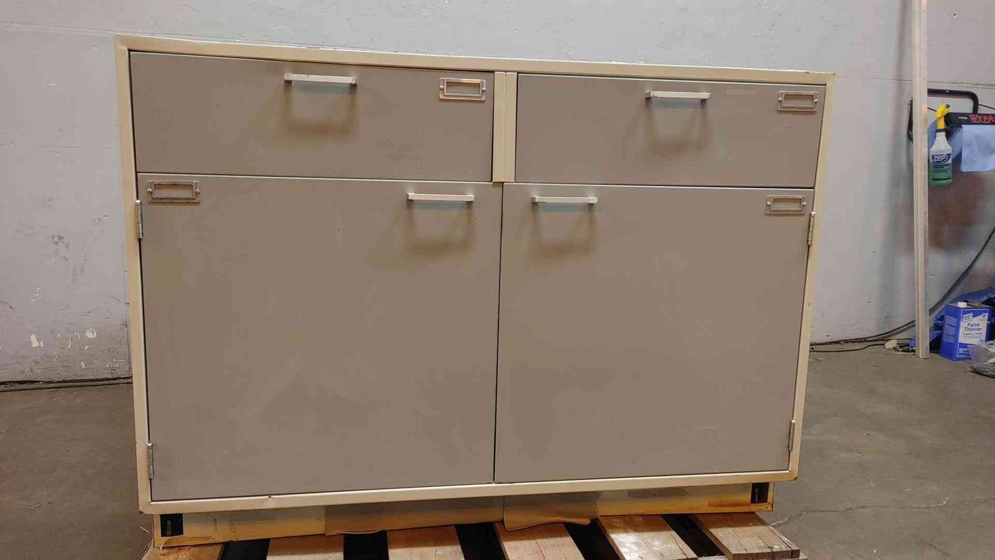 4' Hamilton Drawers Combo Casework (SKU:104076)(104076)
