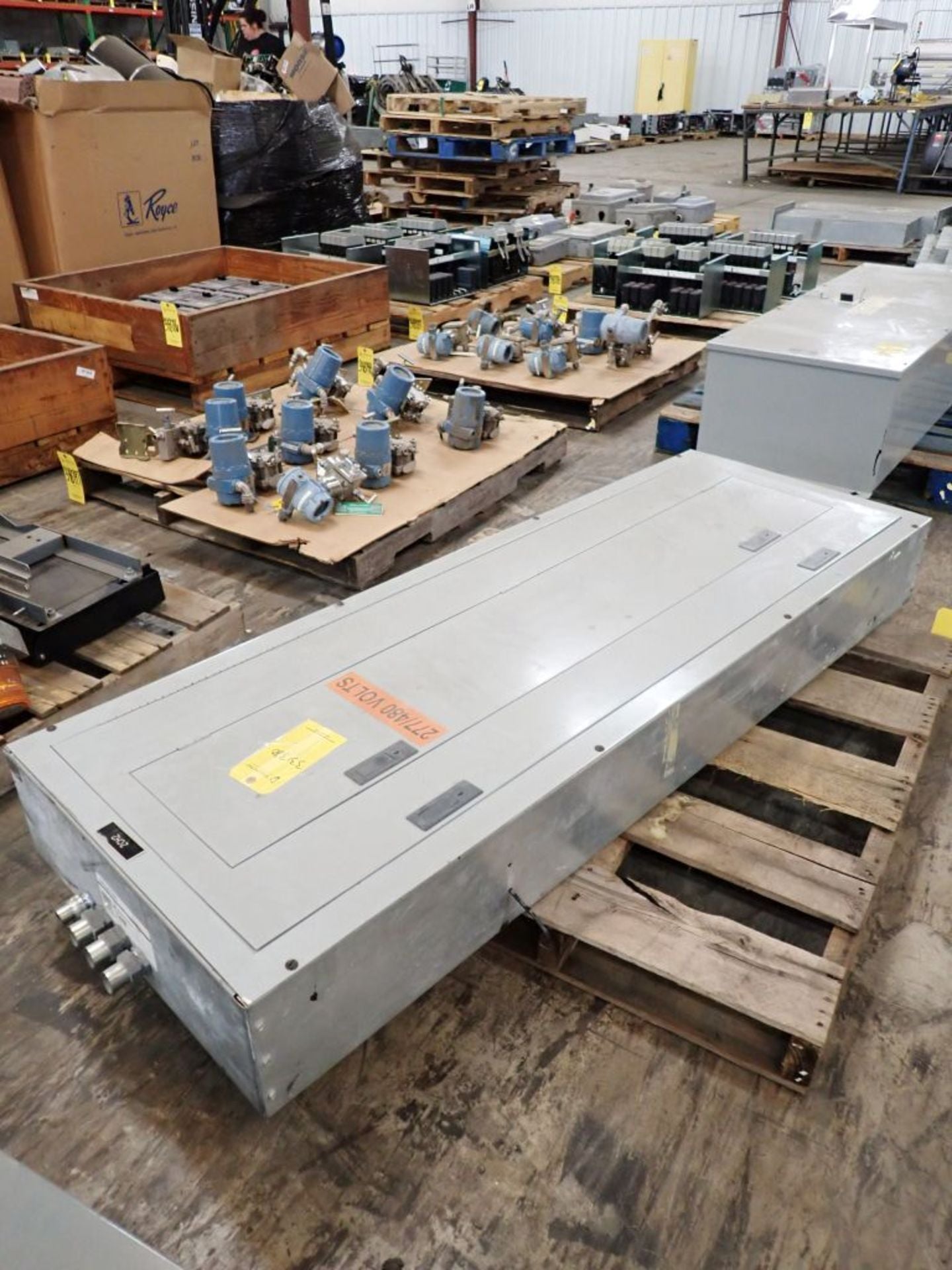 Siemens SEE42ML400CTS Panelboard 277/480v with Circuit Breakers