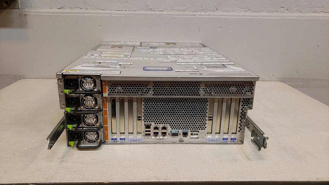 Sun Microsystems SunFire V445