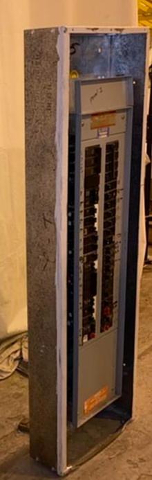 100A GE THQL Panelboard 120/208v Loaded(S6LLST3963)