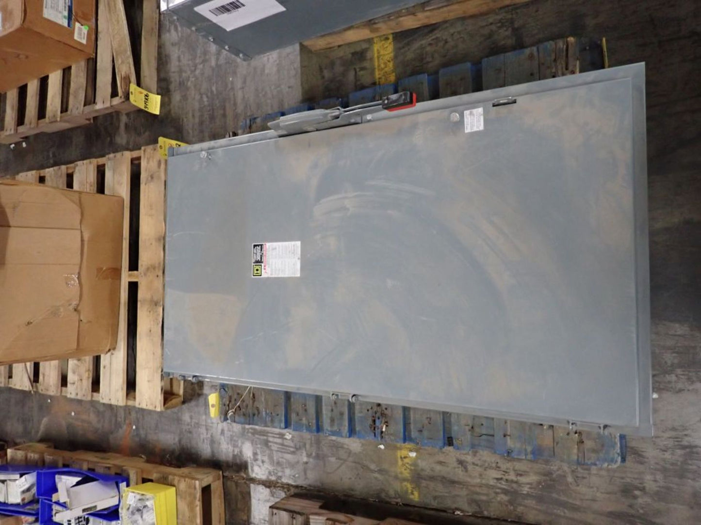 Square D 400A Heavy Duty Safety Switch Cat HV365R 600V, Type: 3R Enclosure