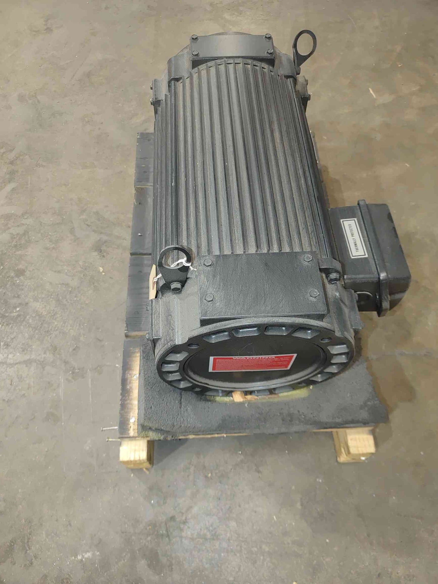 7.5HP Powertec Brushless Motor A18CMA1000100000 2500 RPM 640V Frame 184T (SKU: 111690)
