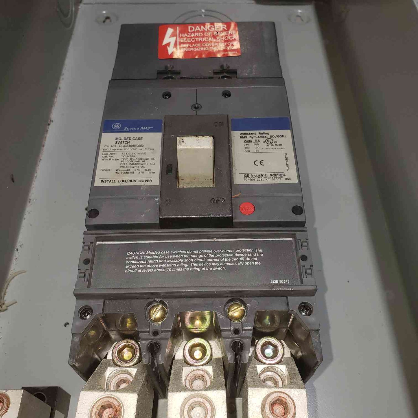 GE 600A 600V Indoor Circuit Breaker Enclosure SGDA36AN0600 (SKU: 112542)