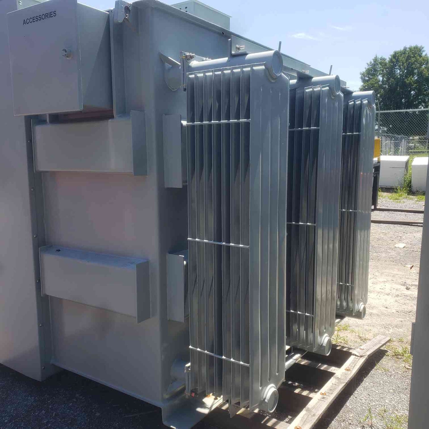 Prolec GE 2500 kVA 34.5kV to 800V Solar Step-Up Padmounted Transformer Ester