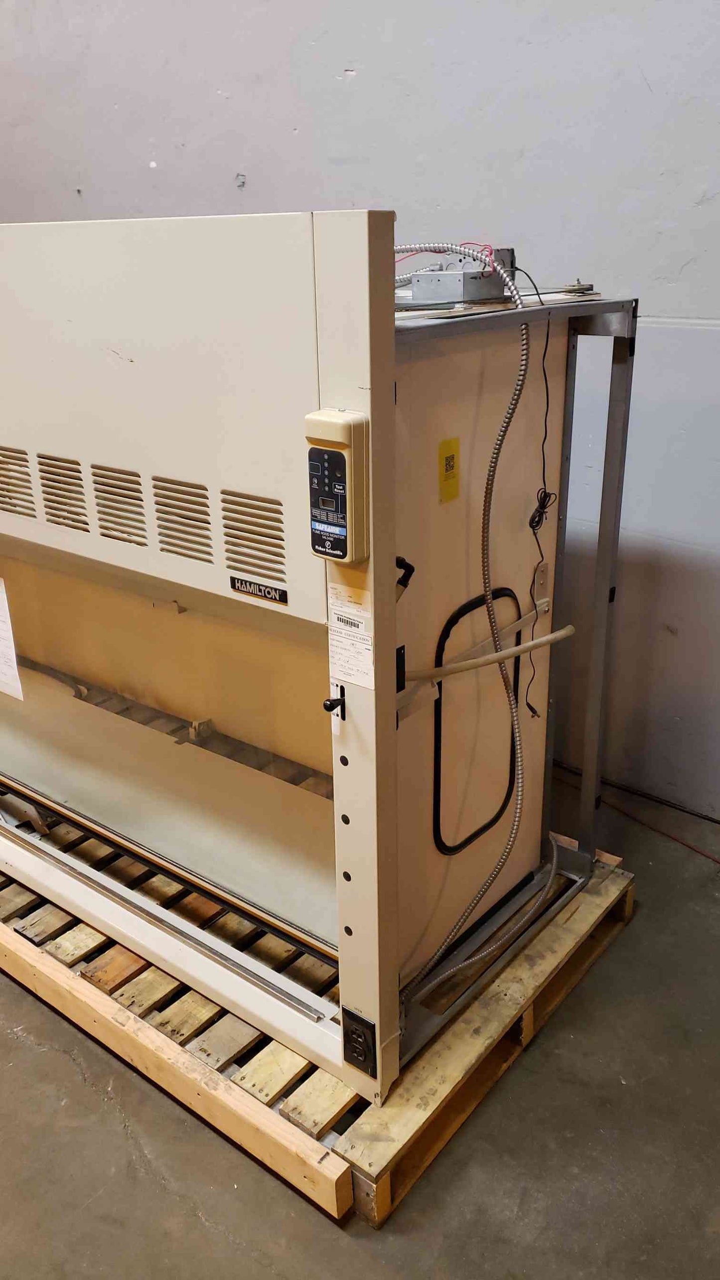 Hamilton SAFEAIRE 8' Chemical Fume Hood & Benches (SKU: 2568AA)