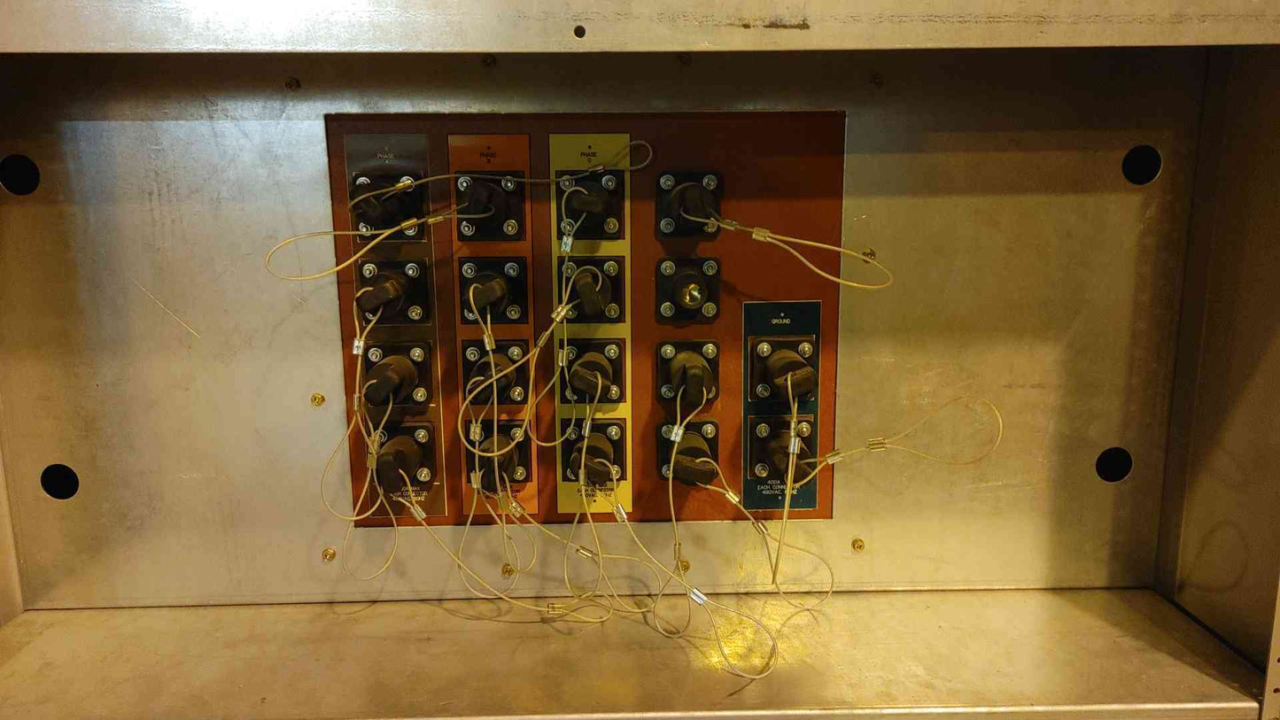 Eaton Pow-R-Line Switchboard 480VDC 3W 3PH 1200A 2x N1200K Breaker
