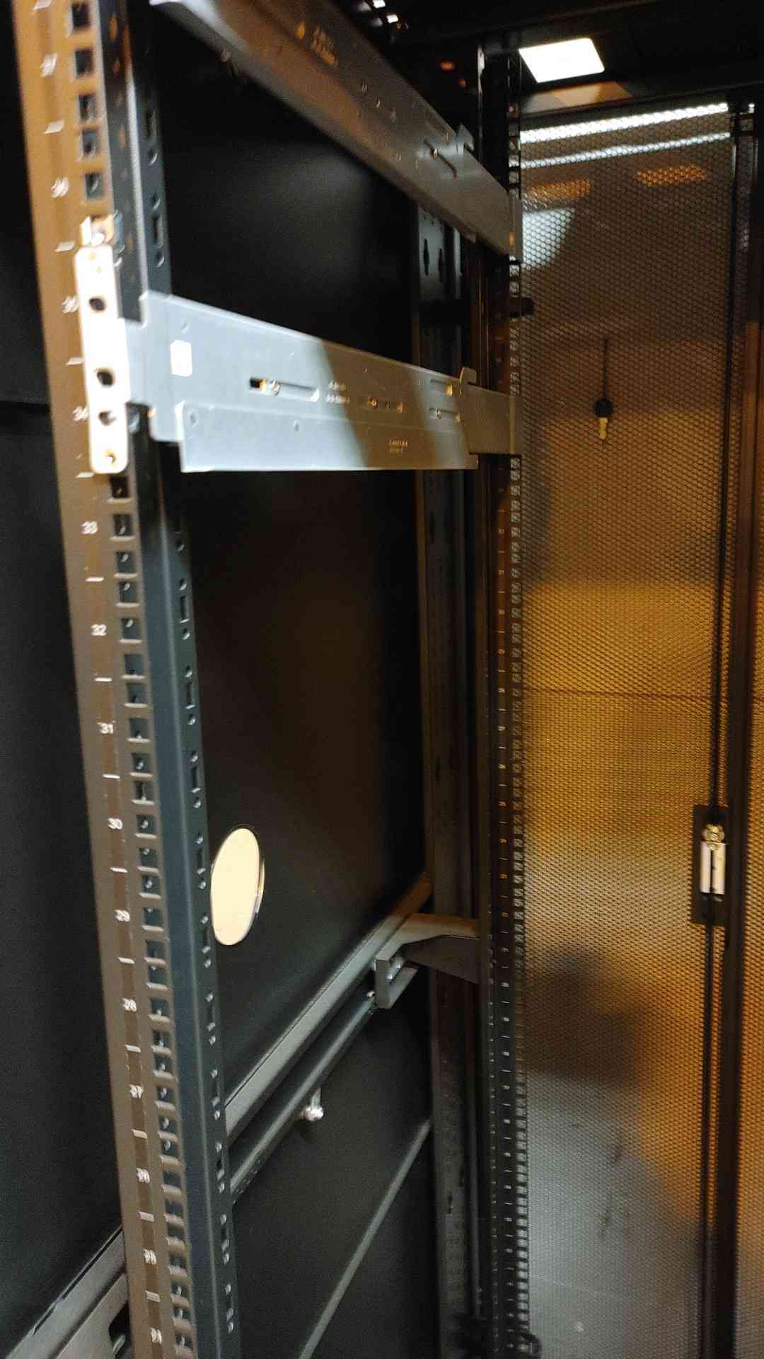 Emerson Fully Enclosed Rolling Server Rack F2811