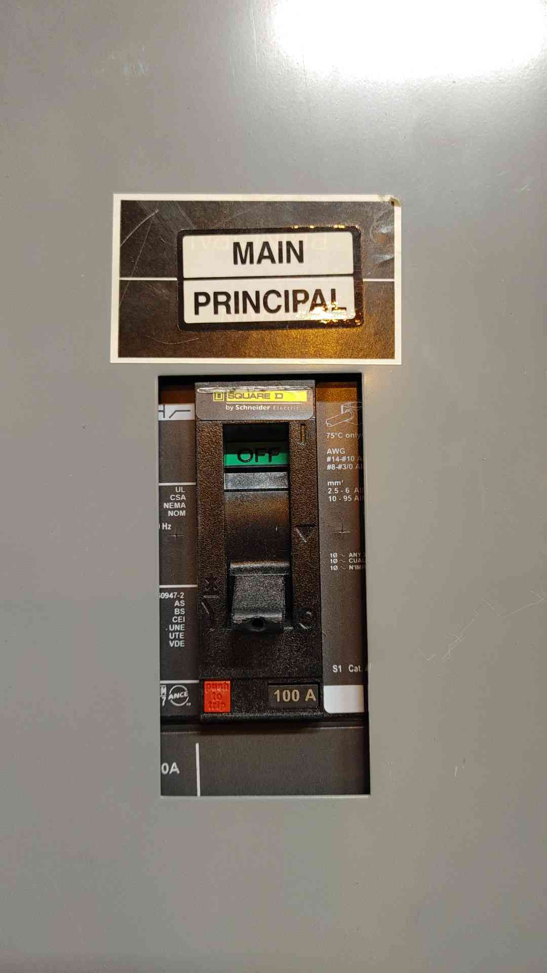 Square D NQOD Breaker Panelboard 100A 3PH 4W 208Y/120VAC with Main