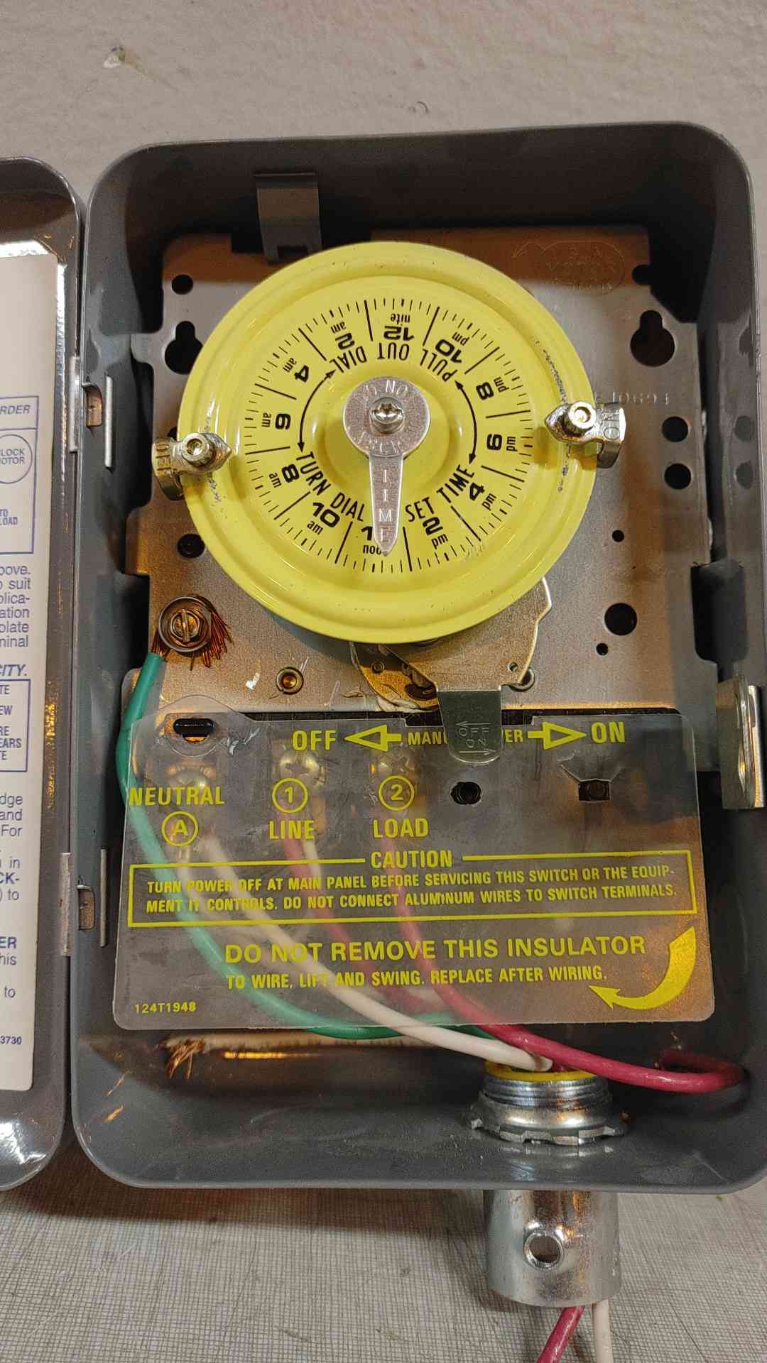 *Pickup Only* Intermatic 24Hr Dial Time Switch 120/208/240VAC T101 (108933)