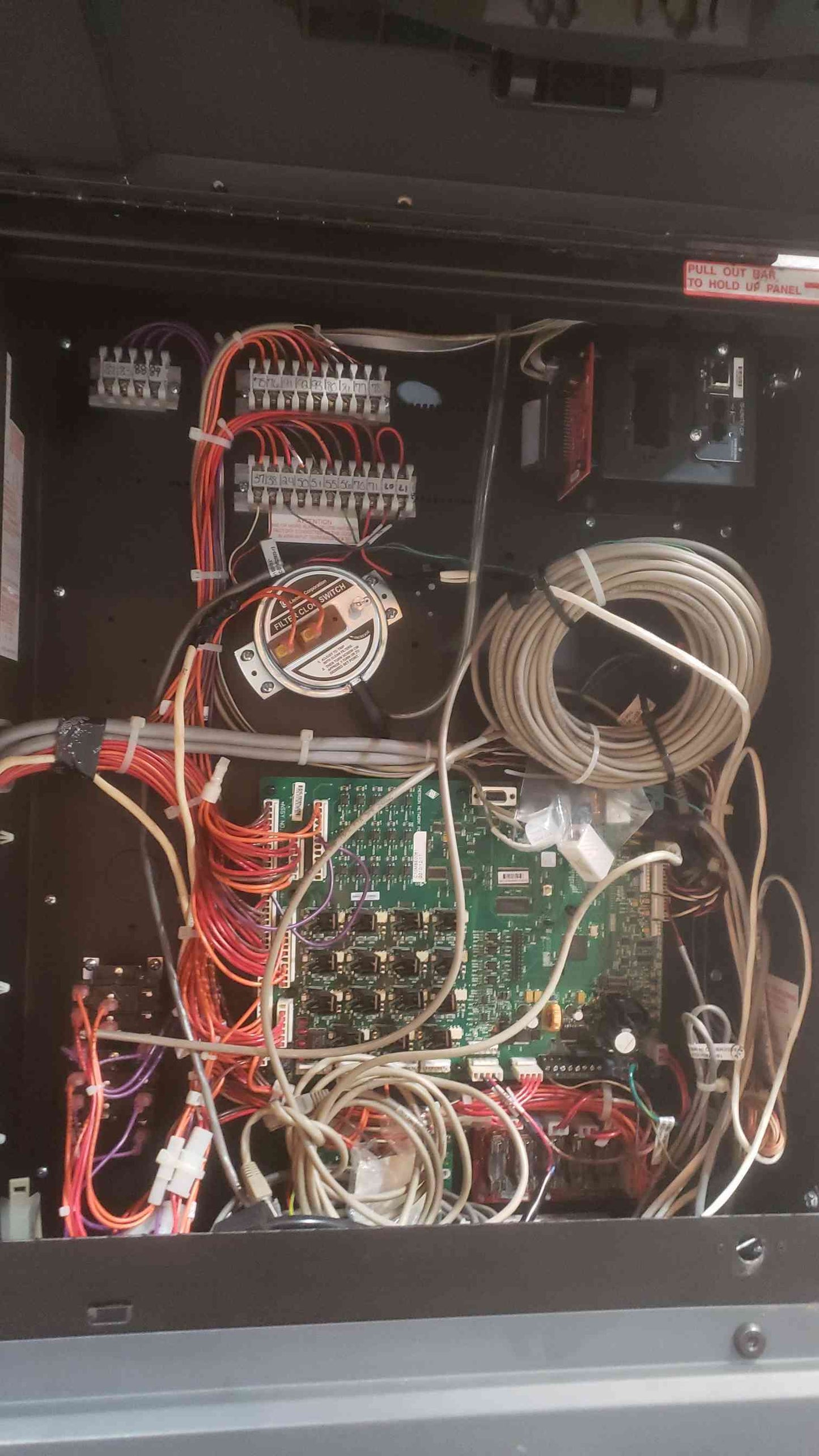 Liebert 20 Ton 460V 3PH CRAC Air Cooled R407C DS070A DA0EI639S 2010 (SKU: 111201)