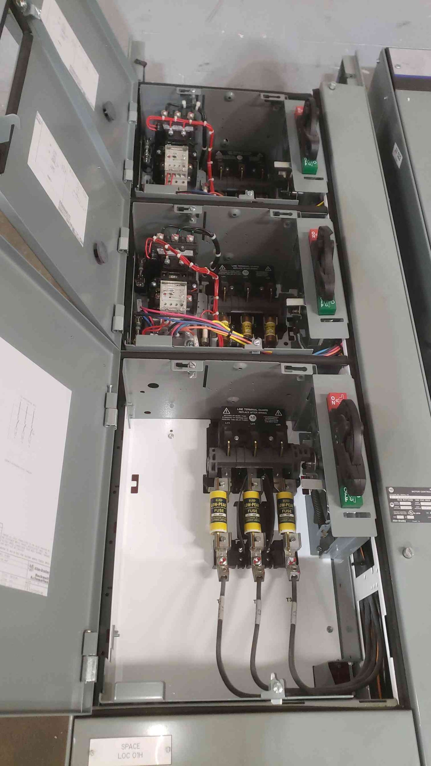 Allen-Bradley 2100 MCC 2-Section 1200A 600V 3PH w/ 6 Buckets Centerline Series (SKU: 112462)