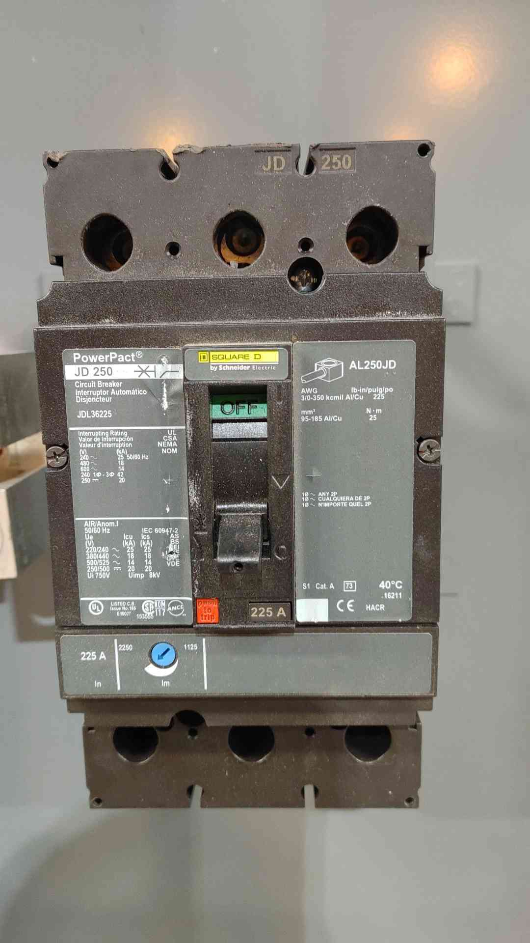 Square D 225A Enclosed Circuit Breaker Interruptor JD250 (SKU: 112464)
