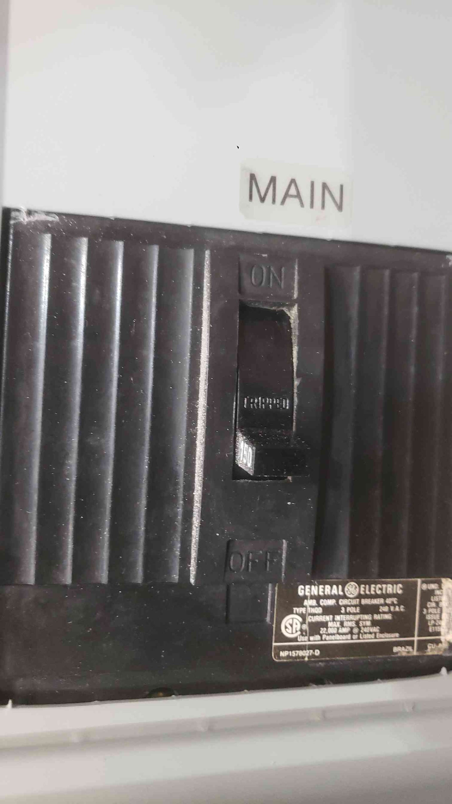 GE 225A Max 208Y/120 3PH 4W Panelboard w/ Main (SKU: 112491)